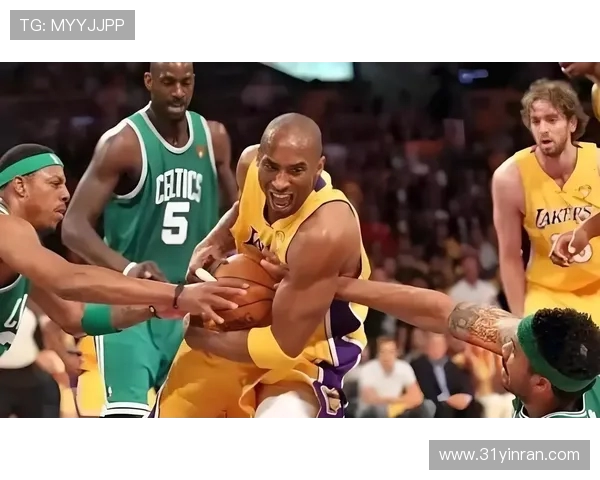 湖人大战凯尔特人迎来新赛季激烈对决 谁能在经典对抗中笑到最后