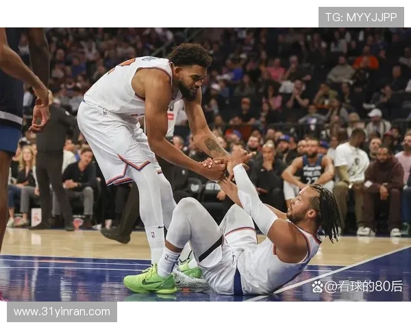 纽约尼克斯挑战强敌揭幕战激战四方球员拼搏全场精彩纷呈