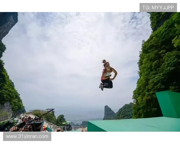 杭州滑板队勇攀极限运动世界杯巅峰的奋斗与梦想之路