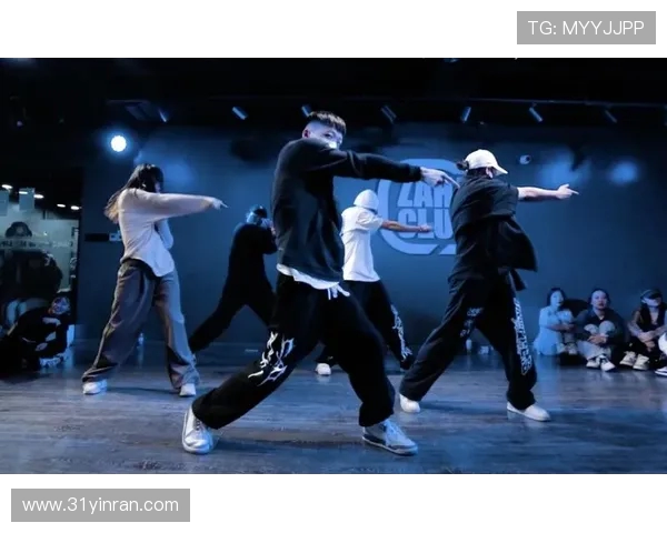 杭州街舞队以93分领跑世界街舞大赛积分榜展现强大实力